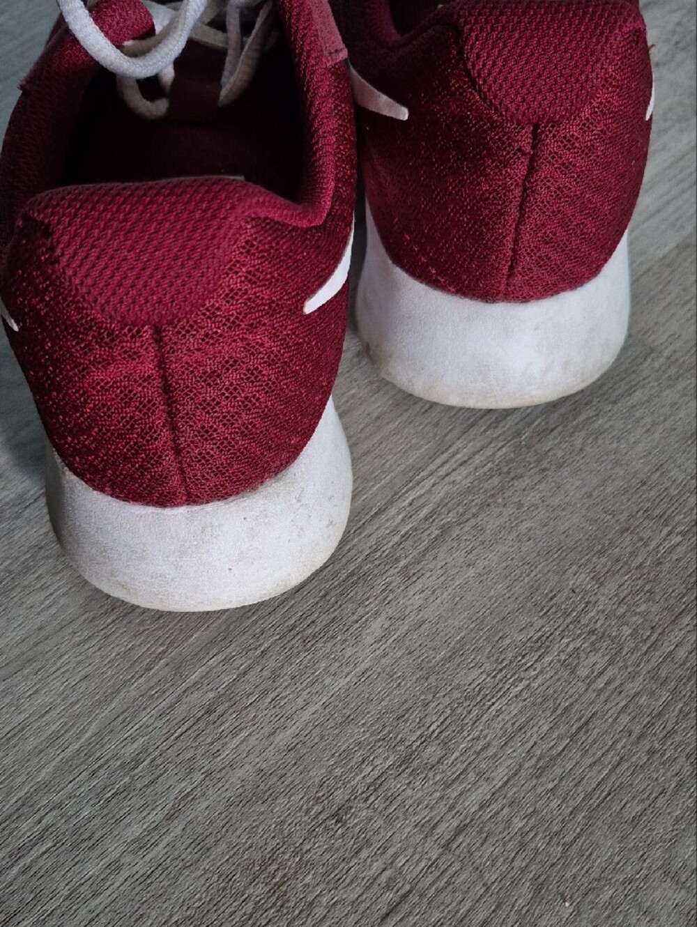 Nike Women's Maroon and White Athletic Sneakers - Picture 6 of 10